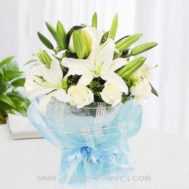 White & Blue Bouquet